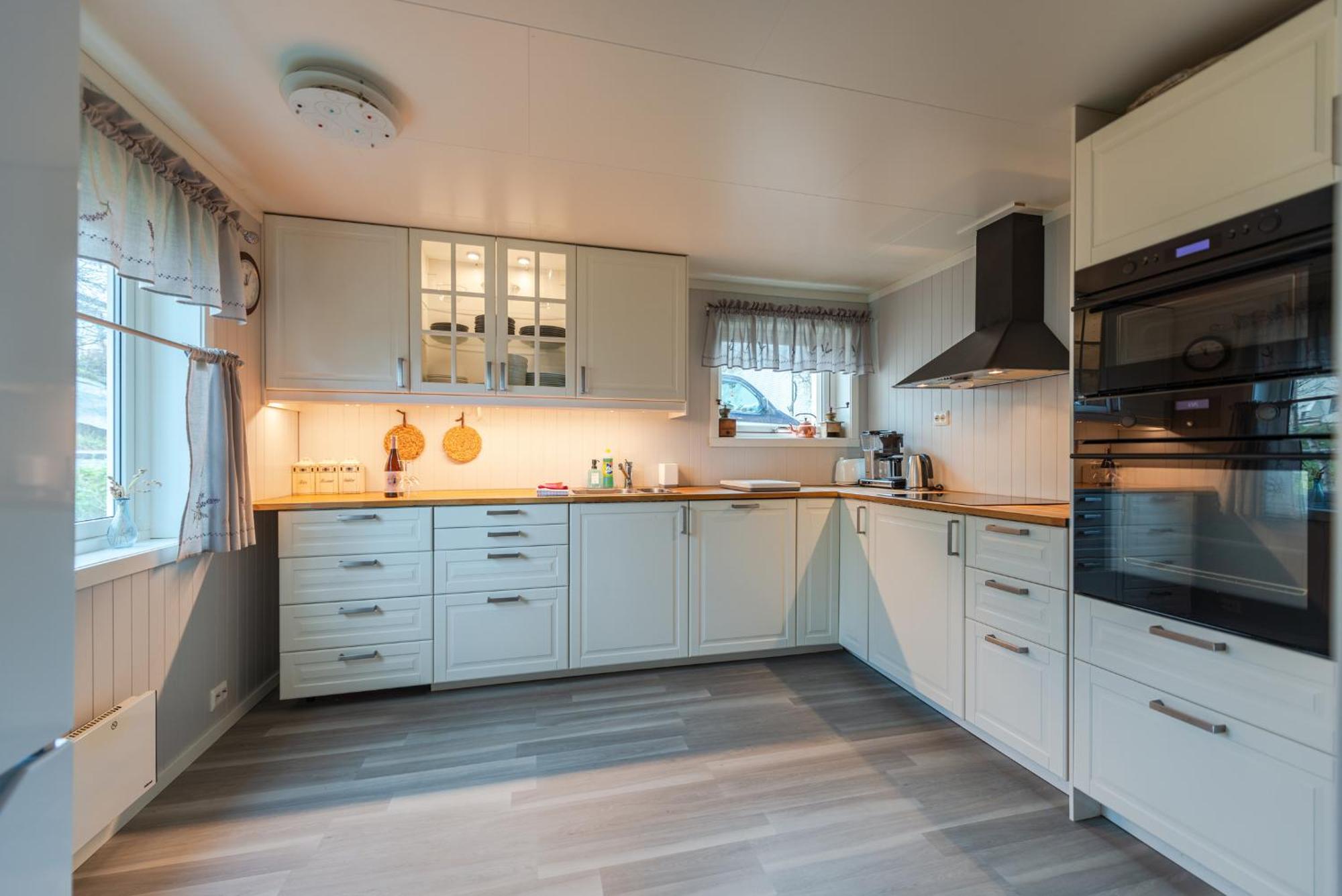 Cozy House By The Fjord In The Heart Of Lofoten راين المظهر الخارجي الصورة