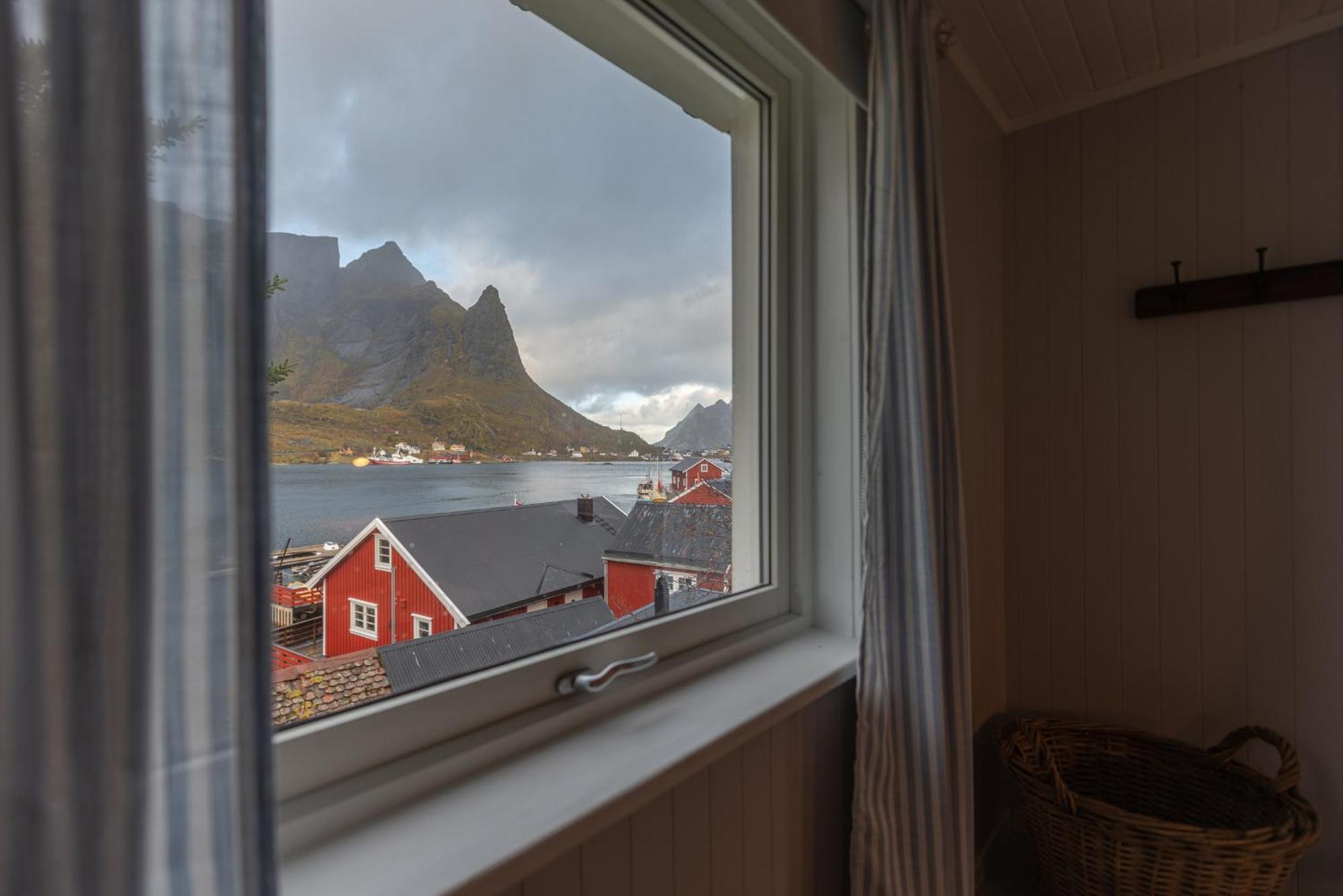 Cozy House By The Fjord In The Heart Of Lofoten راين المظهر الخارجي الصورة